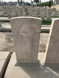 BAGHDAD (NORTH GATE) WAR CEMETERY - DEAN, T W